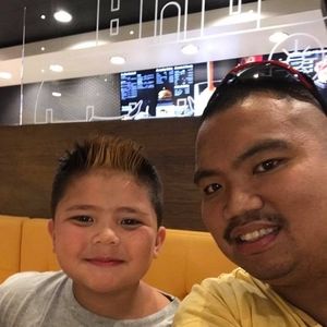 Meet your Posher, Raymond